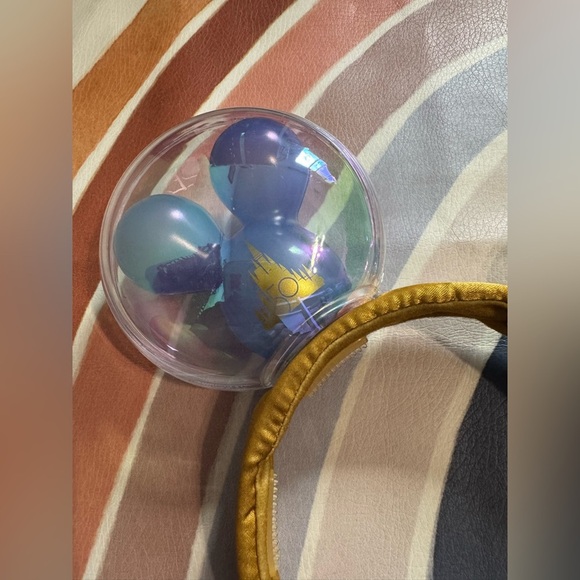 Disney’s 50th Anniversary Limited Edition Light Up Iridescent Mickey Ears - Picture 4 of 7